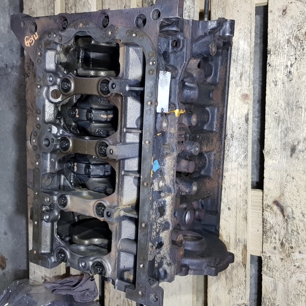 Reparatii blocuri motoare ambielate RENAULT MASTER III (2003-)