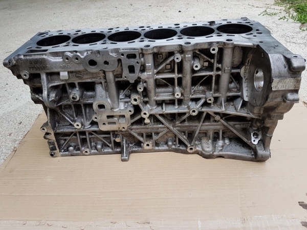 Reparatii blocuri motoare ambielate BMW X6