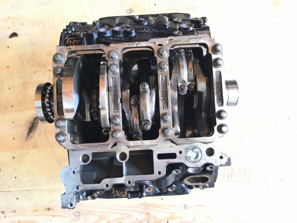 Reparatii blocuri motoare ambielate VOLKSWAGEN TOUAREG (2002-)