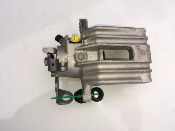 Reparatii etrier spate dreapta VOLKSWAGEN GOLF IV (1997-2005)