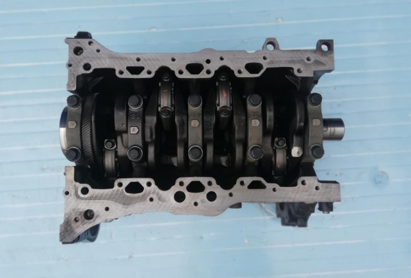 Reparatii motor HYUNDAI SANTA FE (2006-)